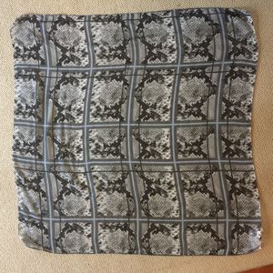 NWT Banana Republic Square Snake-print Plaid Scarf